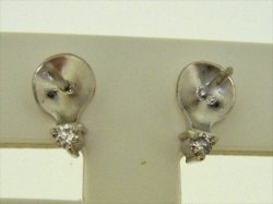 Photo1: K18WG　DIA  EARRING