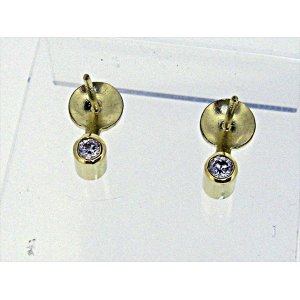 Photo: K18YG DIA EARRING