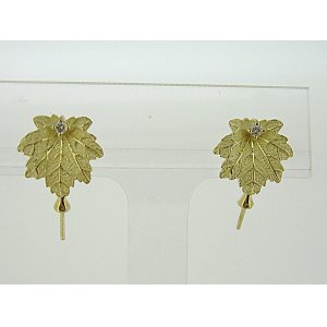 Photo: K18YG DIA EARRING