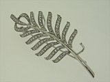 Photo: K18WG DIA BROOCH