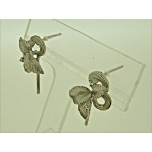 Photo: K18WG DIAMOND EARRING