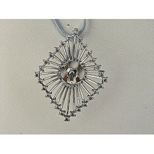 Photo: K18WG DIA PENDANT