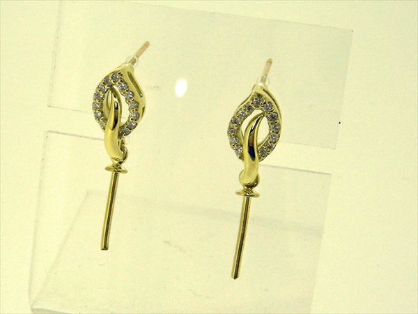 Photo1: K18YG DIA EARRING