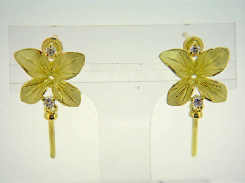 Photo1: K18YG DIA EARRING (NEW LEAF)