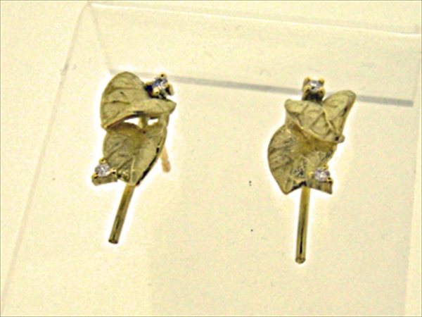 Photo1: K18YG DIA EARRING