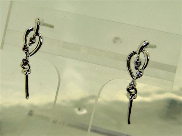 Photo1: K18WG　DIA  EARRING